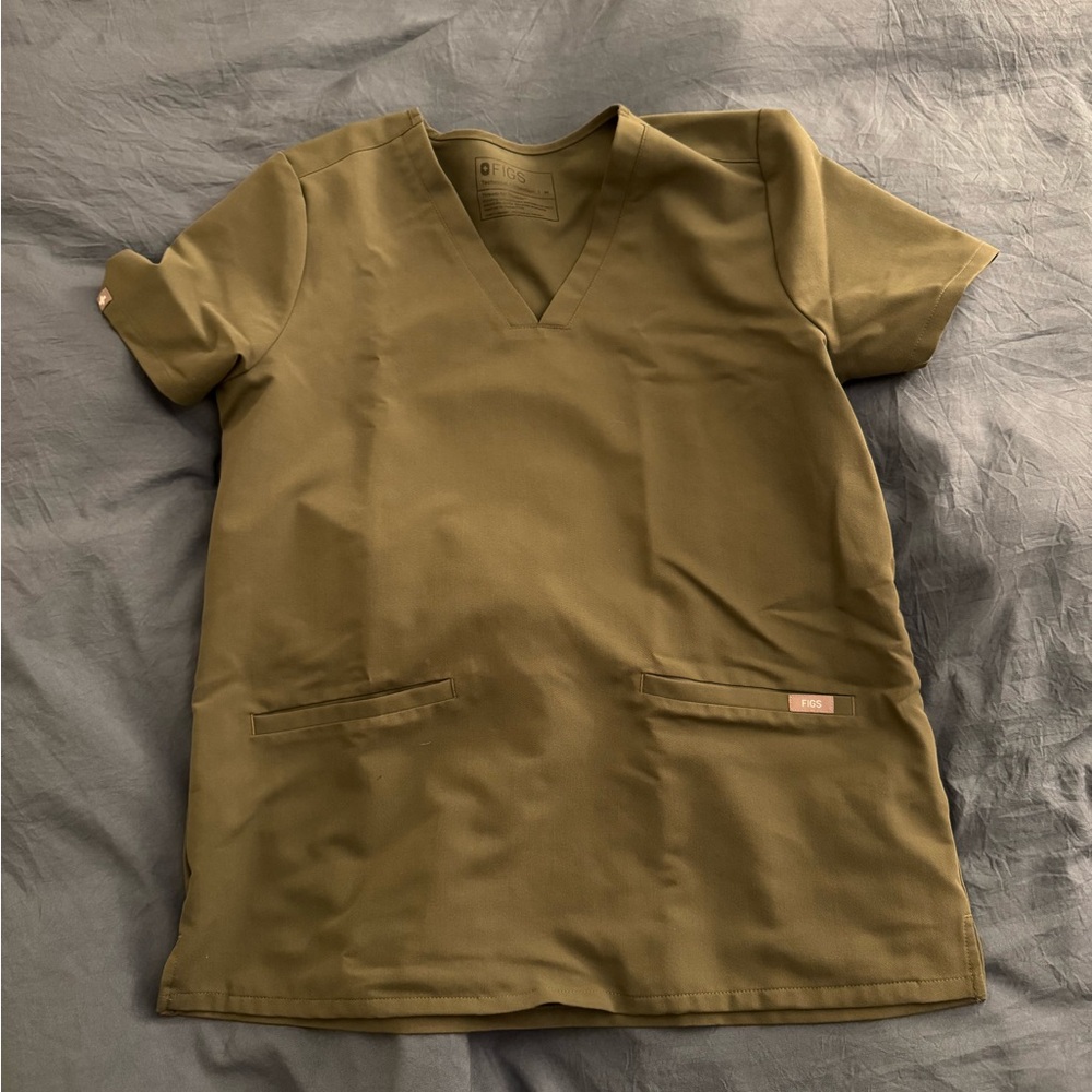 NWOT Moss Green Figs Scrub Top